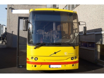 Autobús suburbano Volvo B10B: foto 1