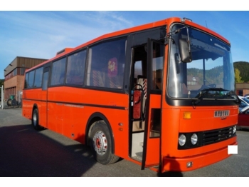 Autobús urbano Volvo B10M 60: foto 1
