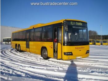 Autobús suburbano Volvo CARRUS 8700 B12B LE: foto 1