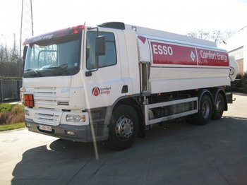 Camión cisterna para transporte de combustible DAF: foto 1