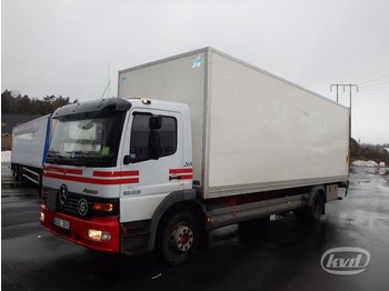Camión caja cerrada Mercedes Atego 1223 4x2 Box (tail lift): foto 1