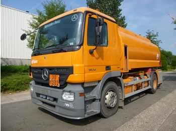 Camión cisterna para transporte de combustible Mercedes-Benz ACTROS1832 LS: foto 1