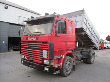 Camión volquete Scania 93 M 250: foto 1