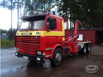 Camión volquete Scania R142H 64: foto 1