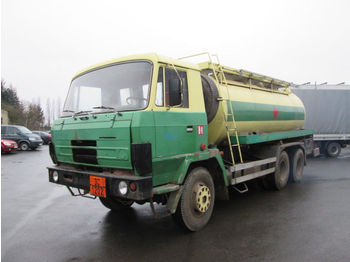 Camión cisterna Tatra 815 6x6 Tankwagen mit Diesel: foto 1