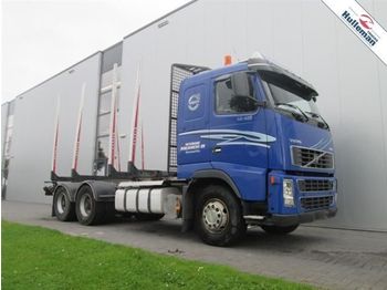 Camión para transporte de madera Volvo FH16.610 6X4 MANUAL HUBREDUCTION EURO 3: foto 1
