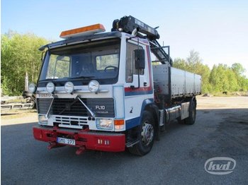 Camión volquete Volvo FL10 4x2 Tipper (crane + clamshell): foto 1