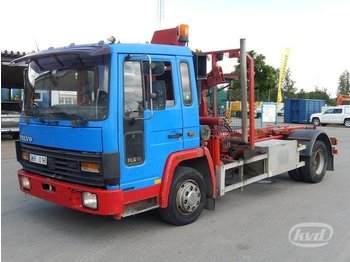 Camión portacontenedore/ Intercambiable Volvo FL611 4x2 Lastväxlare (kran) -89: foto 1