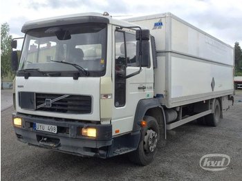 Camión caja cerrada Volvo FL612 H 4x2 Box (height / adjustable + tail lift): foto 1