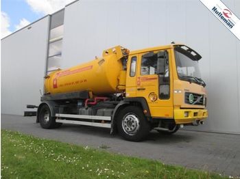 Camión cisterna Volvo FL6.180 4X2 MANUAL EURO 3: foto 1