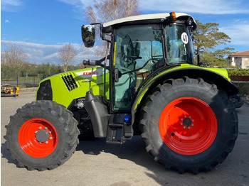 Tractor CLAAS