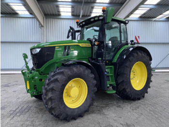 Tractor JOHN DEERE