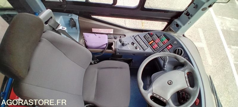 Autobús escolar CAR IRISBUS CROSSXAY LE 22272  MEC 2014 579652KM DC-939-KT