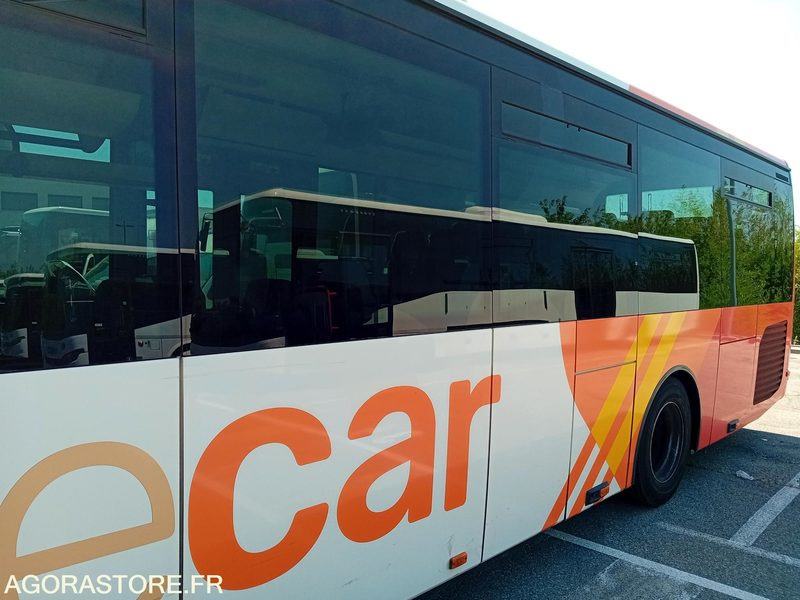 Autobús escolar CAR IRISBUS CROSSXAY LE 22272  MEC 2014 579652KM DC-939-KT