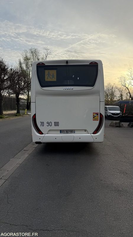 Autobús escolar Car IVECO CROSSWAY EURO 6 2015 103 000 km CT OK
