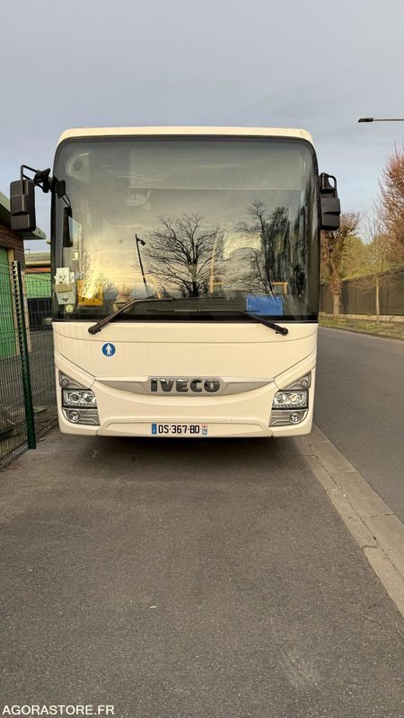 Autobús escolar Car IVECO CROSSWAY EURO 6 2015 103 000 km CT OK