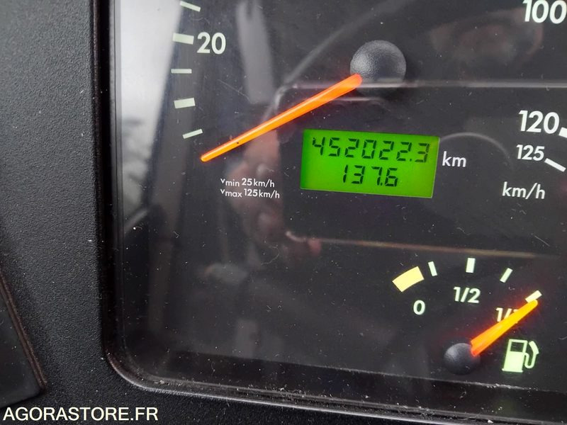 Autobús escolar MERCEDES TOURISMO N°116040