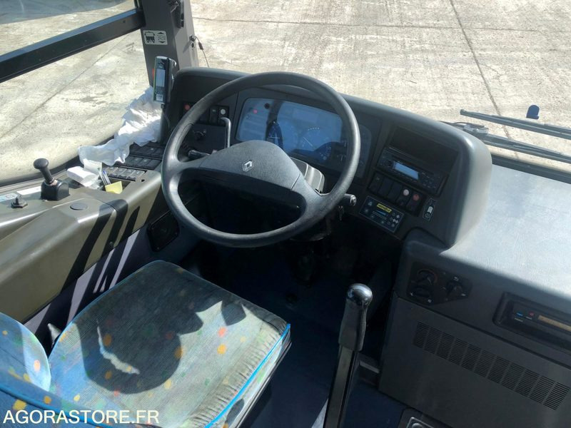 Autobús IRISBUS ARES 2003 352066 kms