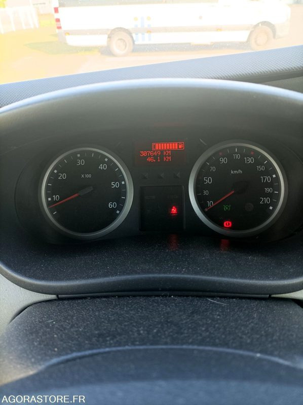 Minibús CP-910-CW - Roulant - RENAULT TRAFIC - VP - 9 Places - 308 000 Kms