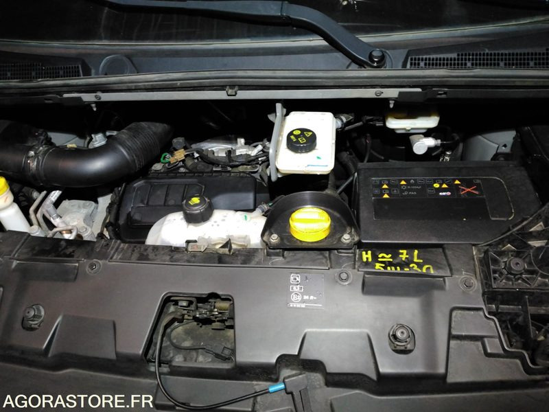 Minibús Renault Trafic 2017 114300 kms