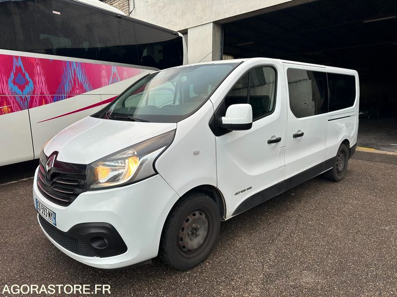 Minibús Renault Trafic 8 places / ED-593-MY / 463 642kms