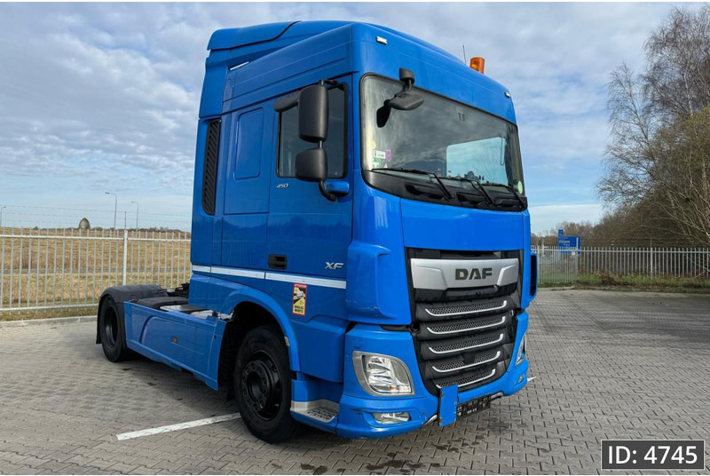 Cabeza tractora DAF XF 450 SC, Euro 6, / Fridge