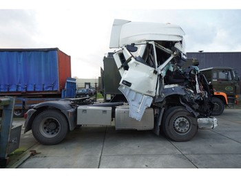 Cabeza tractora DAF XF 460 ADR EURO 6 DAMAGED TRUCK