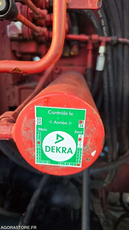 Cabeza tractora IVECO CAM - 2003 - 213734 KM - BY-253-GK