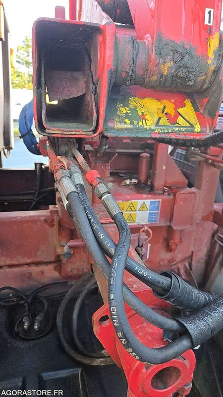 Cabeza tractora IVECO CAM - 2003 - 213734 KM - BY-253-GK