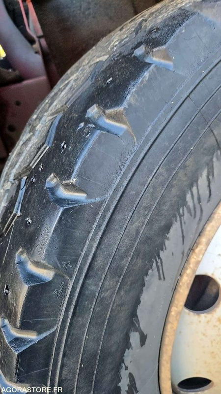 Cabeza tractora IVECO CAM - 2003 - 213734 KM - BY-253-GK