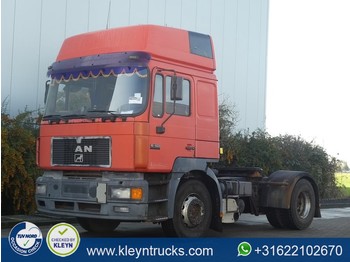 Cabeza tractora MAN 19.403 F2000 commander xt manual