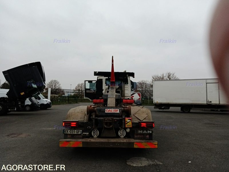 Cabeza tractora MAN TGS 26.480 6X2-2 / 2017 / 358627 kms / EK031GF