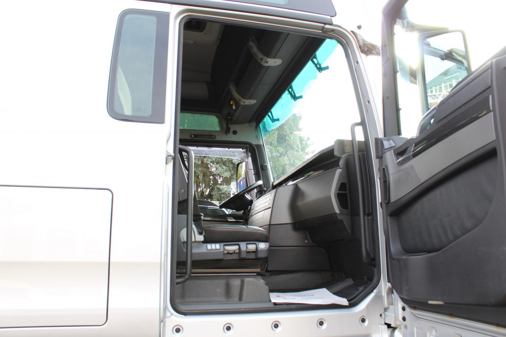 Cabeza tractora MAN TGX 480 XXL  Retarder  Standklima  2Tanks Leder