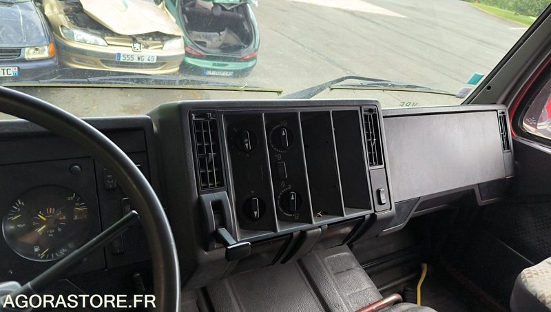 Cabeza tractora MERCEDES 1935 SB - 1989 - 771829kms