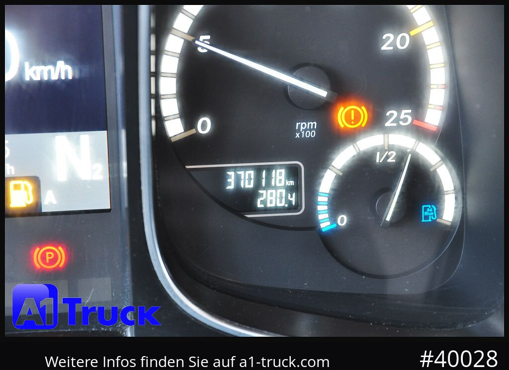 Cabeza tractora MERCEDES-BENZ 1843 StreamSpace GGVS ADR FL AT