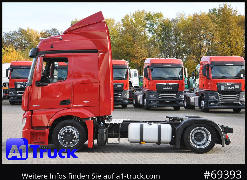 Cabeza tractora MERCEDES-BENZ Actros 1832, Lowliner, 1 Vorbesitzer