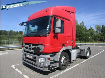 Cabeza tractora Mercedes-Benz 1944 chassisnr 2012