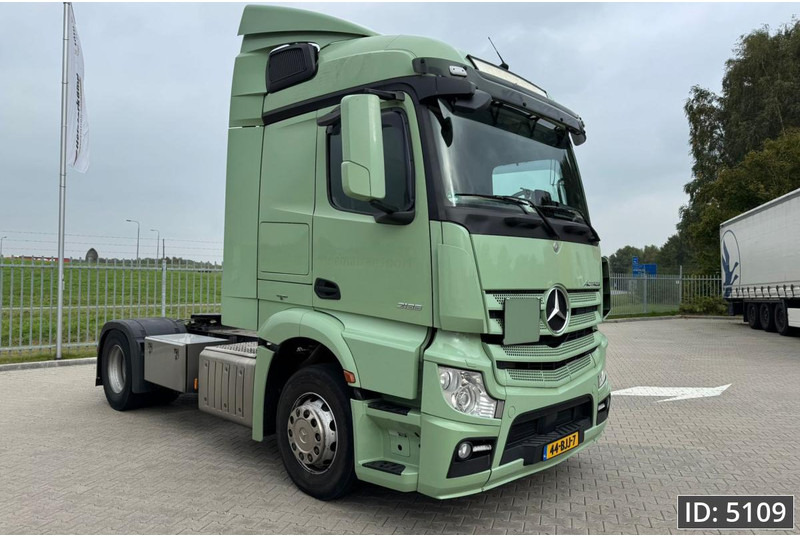 Cabeza tractora Mercedes-Benz Actros 1836 StreamSpace, Euro 6