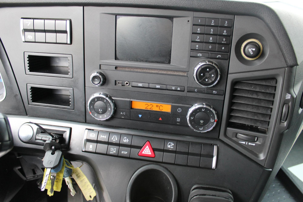 Cabeza tractora Mercedes-Benz Actros 1843 E6   ACC   LDW   Vollspoiler