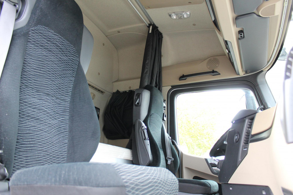 Cabeza tractora Mercedes-Benz Actros 1843 E6   ACC   LDW   Vollspoiler