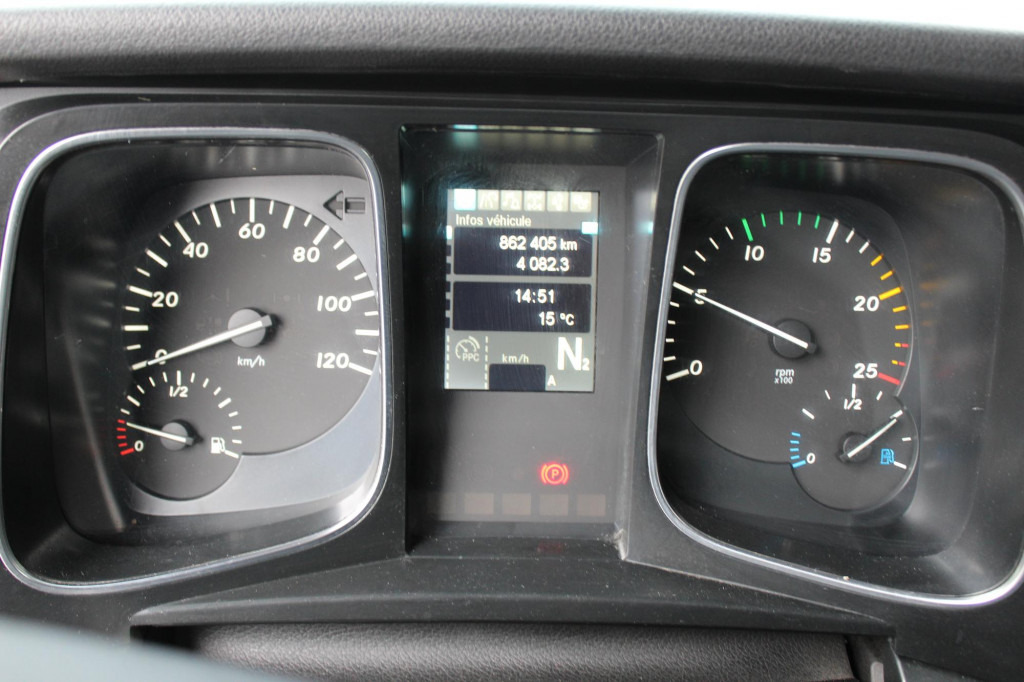 Cabeza tractora Mercedes-Benz Actros 1843 E6   ACC   LDW   Vollspoiler