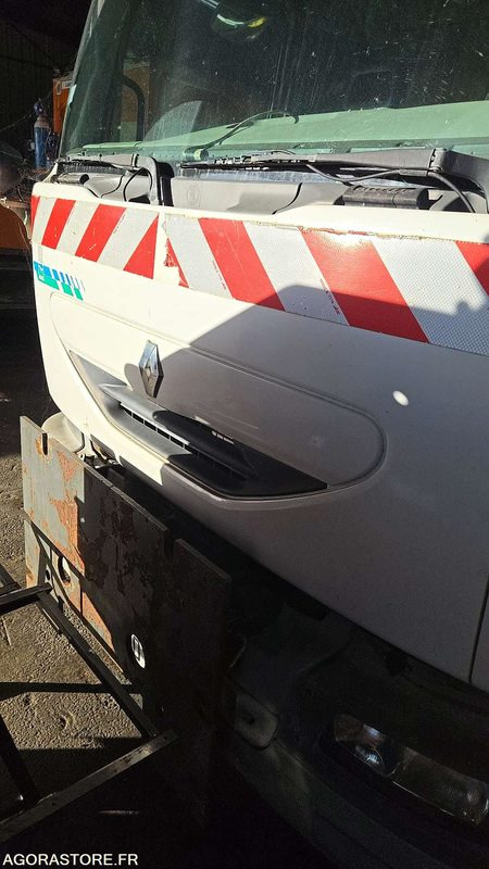 Cabeza tractora RENAULT CAM - 2004 - BP-101-EG