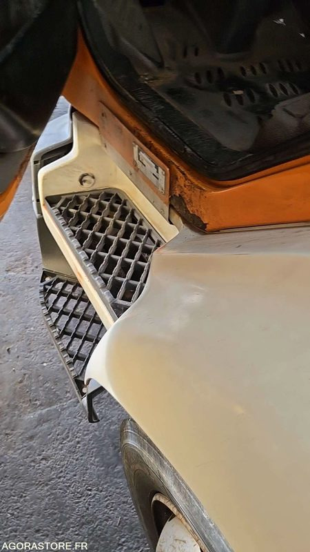 Cabeza tractora RENAULT CAM - 2004 - BP-101-EG