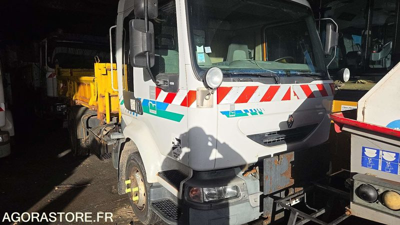 Cabeza tractora RENAULT CAM - 2004 - BP-101-EG