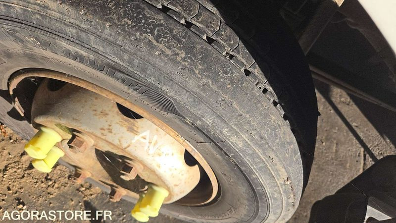 Cabeza tractora RENAULT CAM - 2004 - BP-101-EG