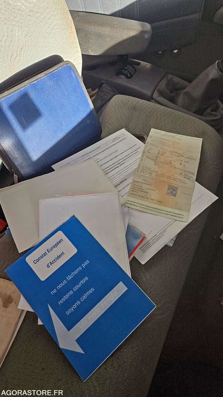 Cabeza tractora RENAULT CAM - 2004 - BP-101-EG