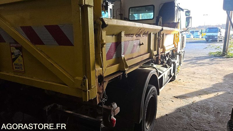 Cabeza tractora RENAULT CAM - 2004 - BP-101-EG