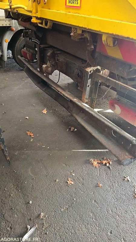 Cabeza tractora RENAULT CAM - 2004 - BP-101-EG