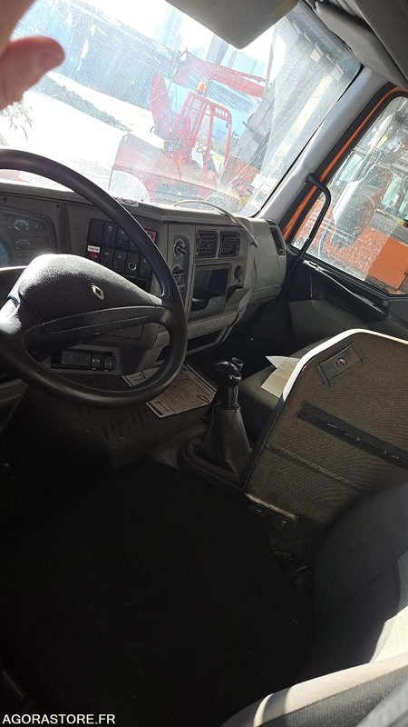 Cabeza tractora RENAULT CAM - 2004 - BP-101-EG