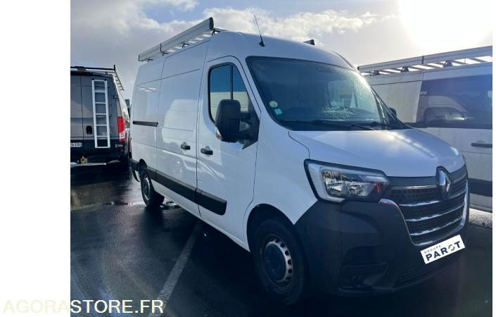 Cabeza tractora RENAULT MASTER - 2021 - 167 829KM